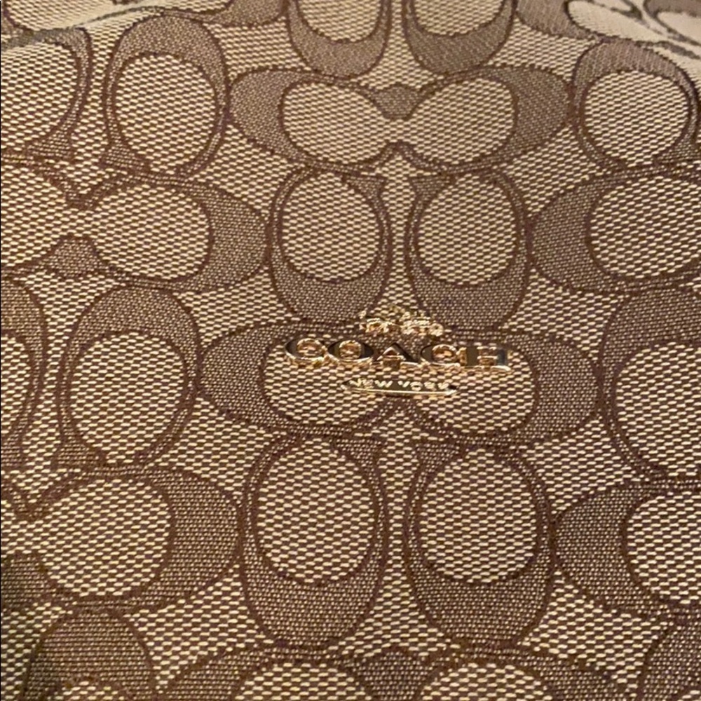 Coach Bag - Picture 2 of 6